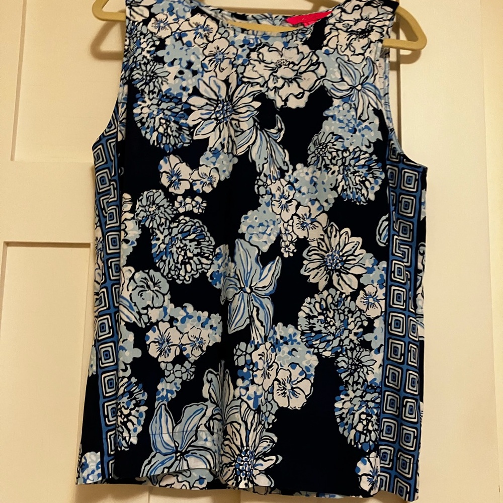 Lilly Pulitzer Iona Navy and White sleeveless blouse